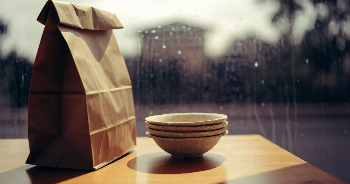 Does Biodegradable Tableware Survive Delivery and Monsoon?